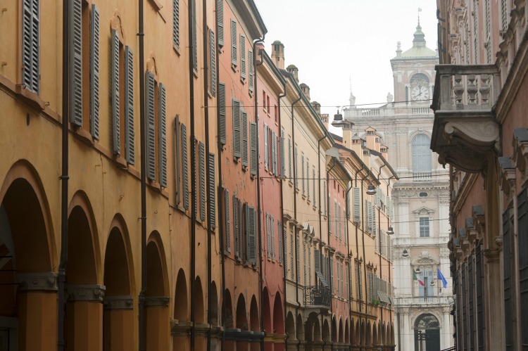Modena's porticoes and colorful building facades 
